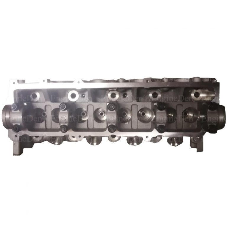 CYL Head Nissan NP200 1,6 8V Bare Engineden